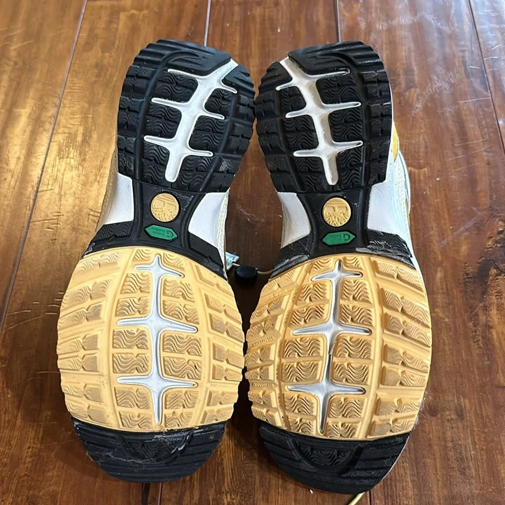 Timberland Woman’s‎ 8 Mountain Trainers Sneakers Ortholite
